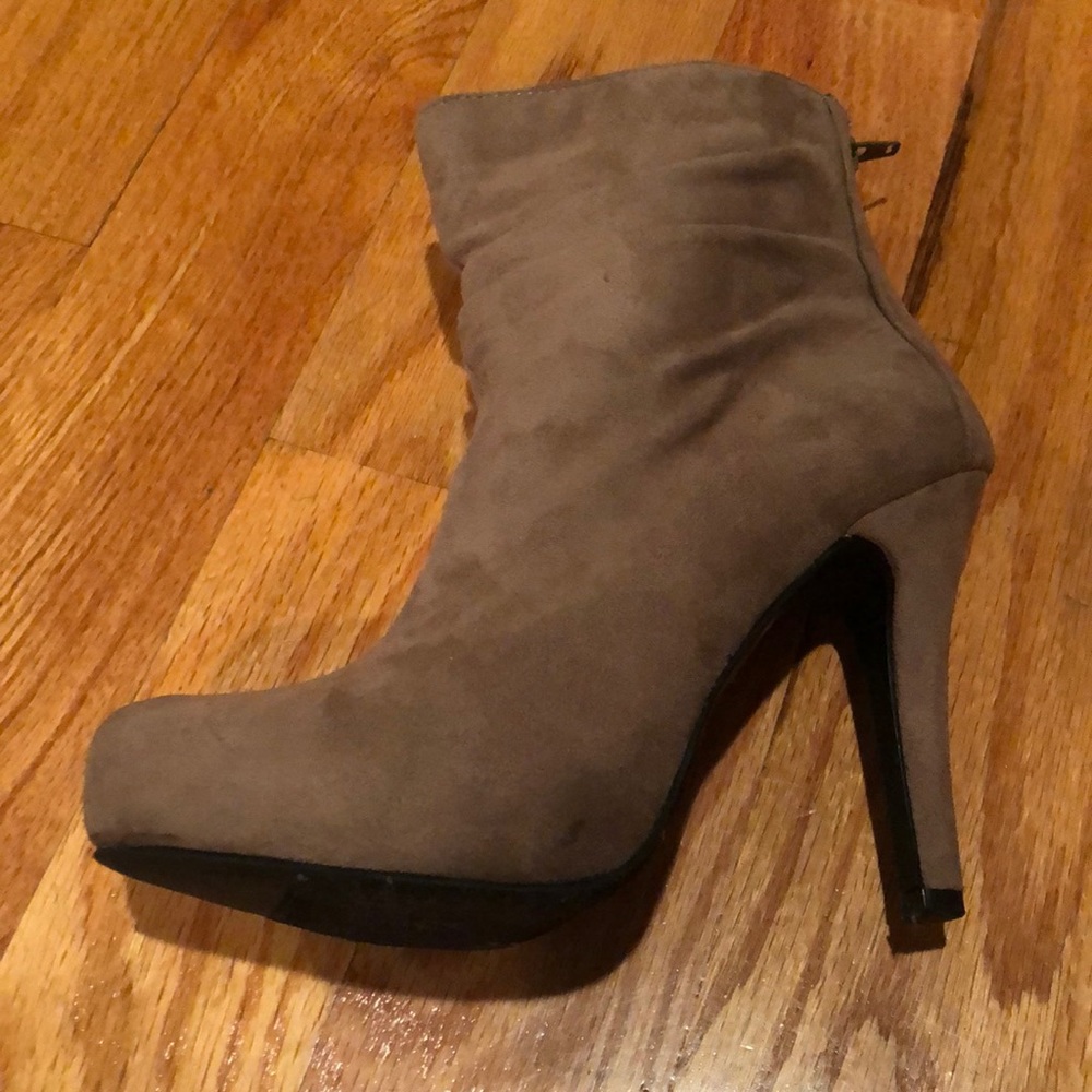 Booties - Picture 5 of 6